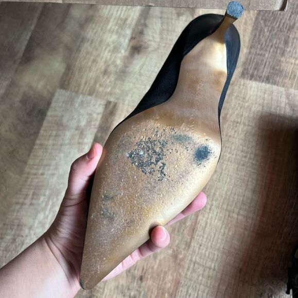 Ellen Tracy black bow pointed heels - Picture 5 of 6